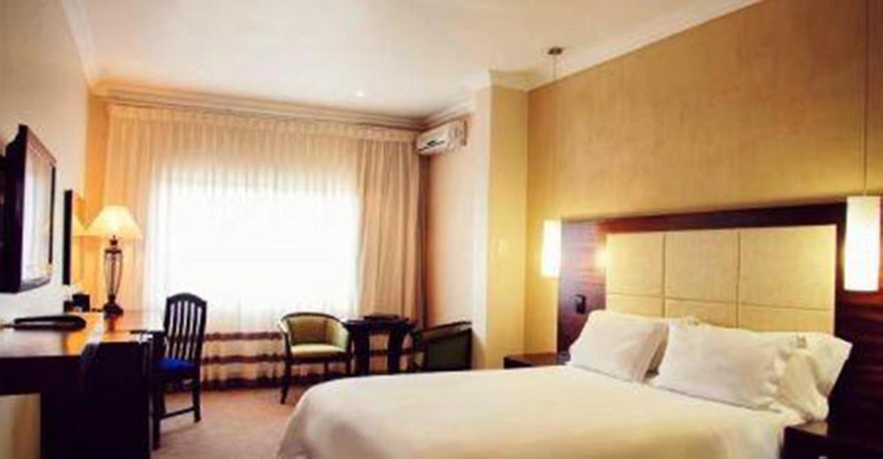 Premier Splendid Inn Pinetown Exterior photo